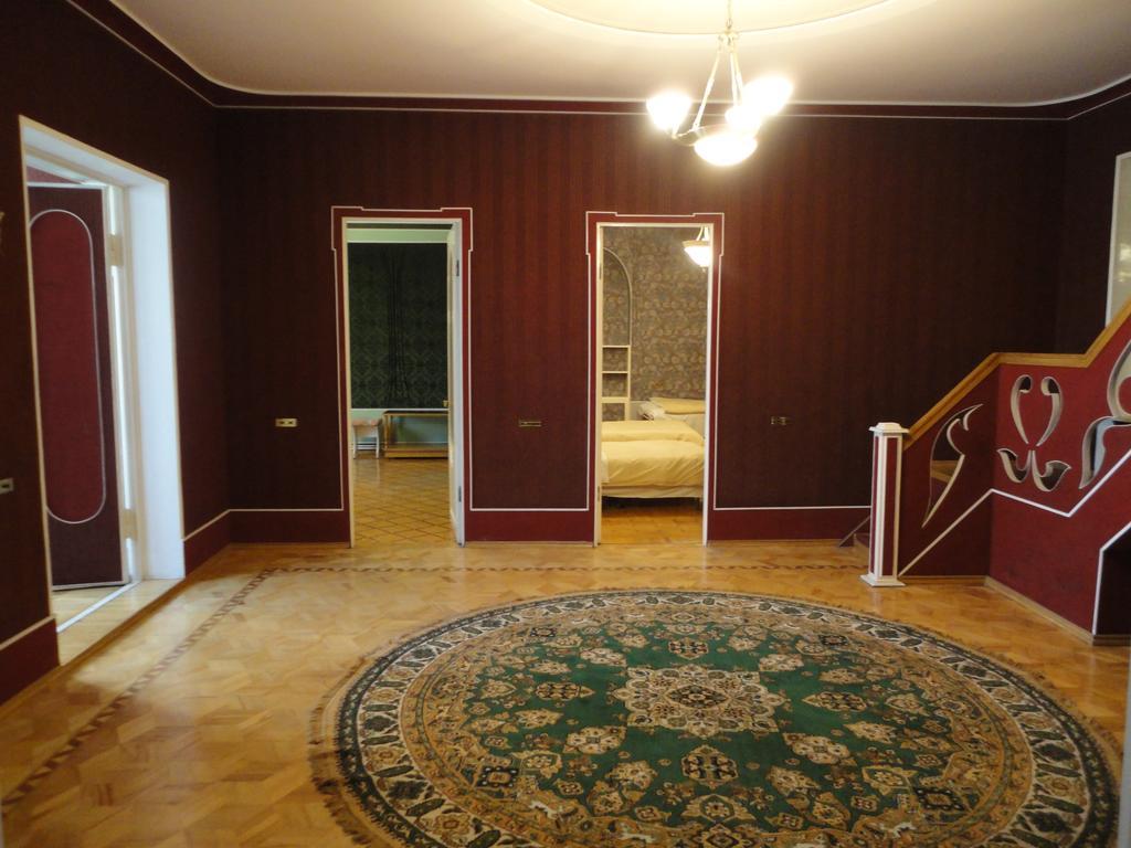 Royal Boutique Hotel On Kievyan Yerevan Exterior photo